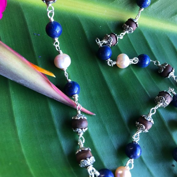 31  1/2" berry Tulasi with lapis lazuli (Gemstone for Saturn)  pearl (Moon) $75 - Picture 3 of 8